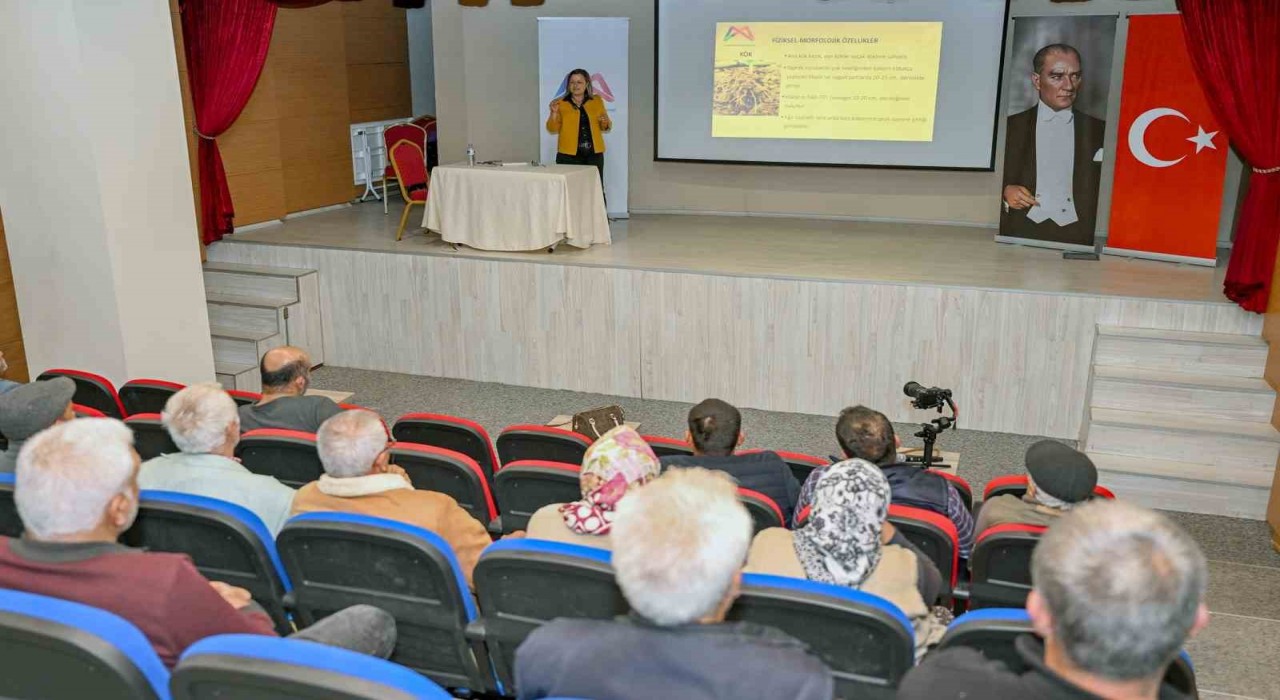 Mersinde çiftçiler eğitimler bilinçleniyor