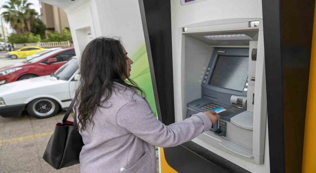 Mersinde Halk Kart ve öğrenim yardımı ödemeleri hesaplara yatırıldı