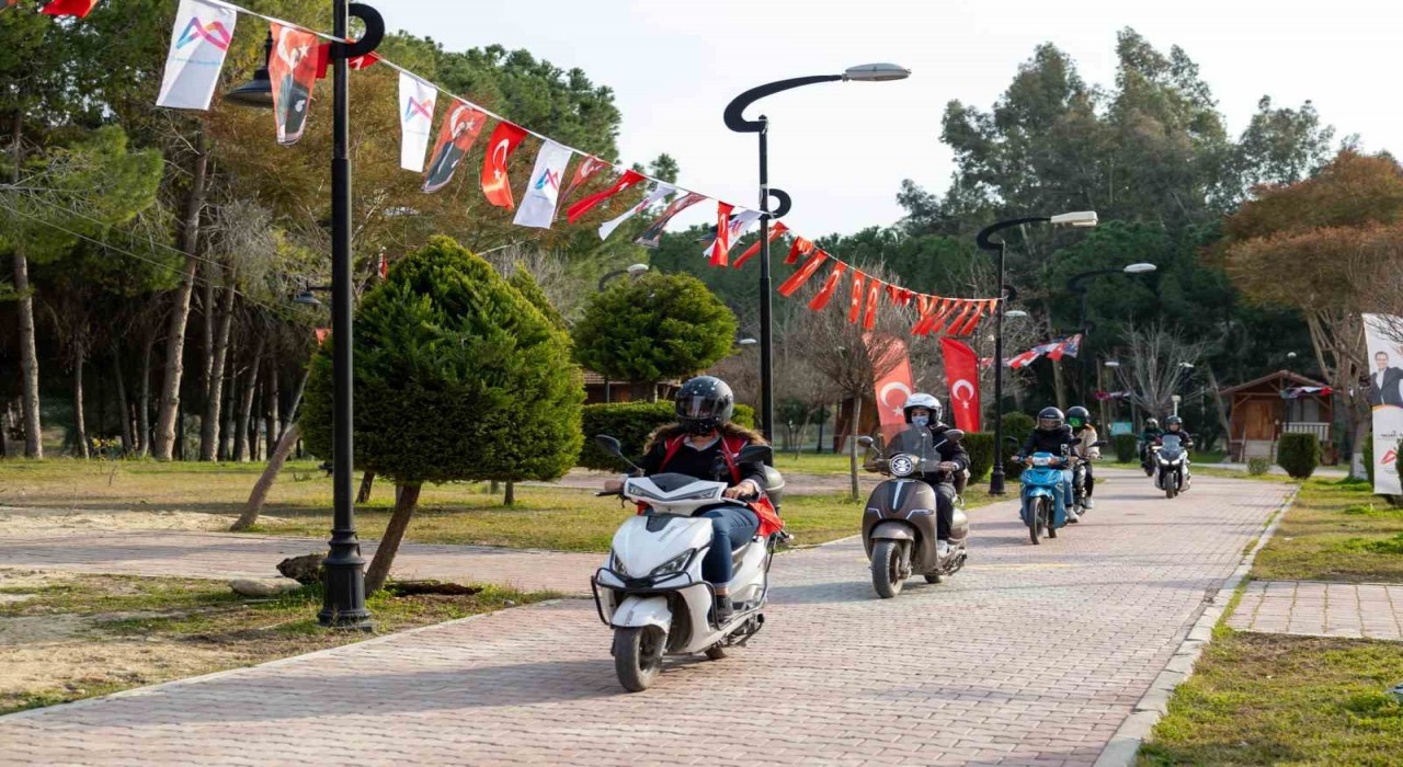 Mersinde Motorlu Kadınlar Güvenli Sürüş Etkinliği düzenlendi