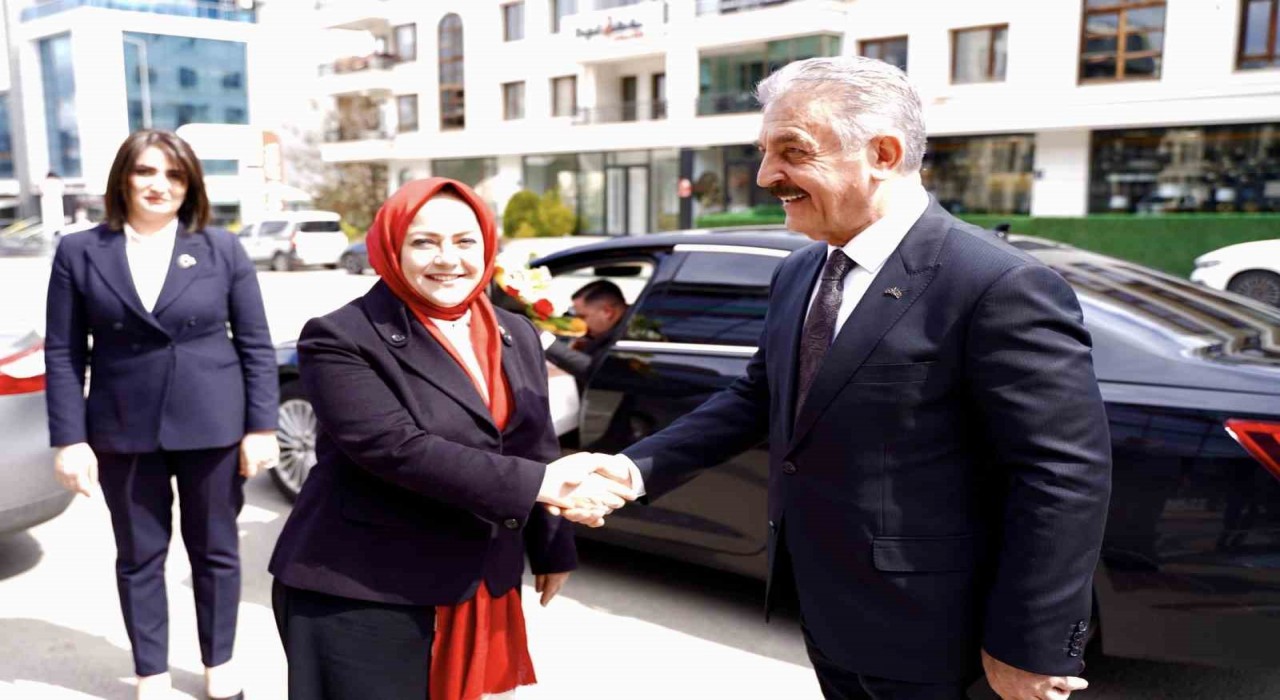 Milletvekili Ün; Bayram, İslam aleminde huzur ve barışa vesile olsun