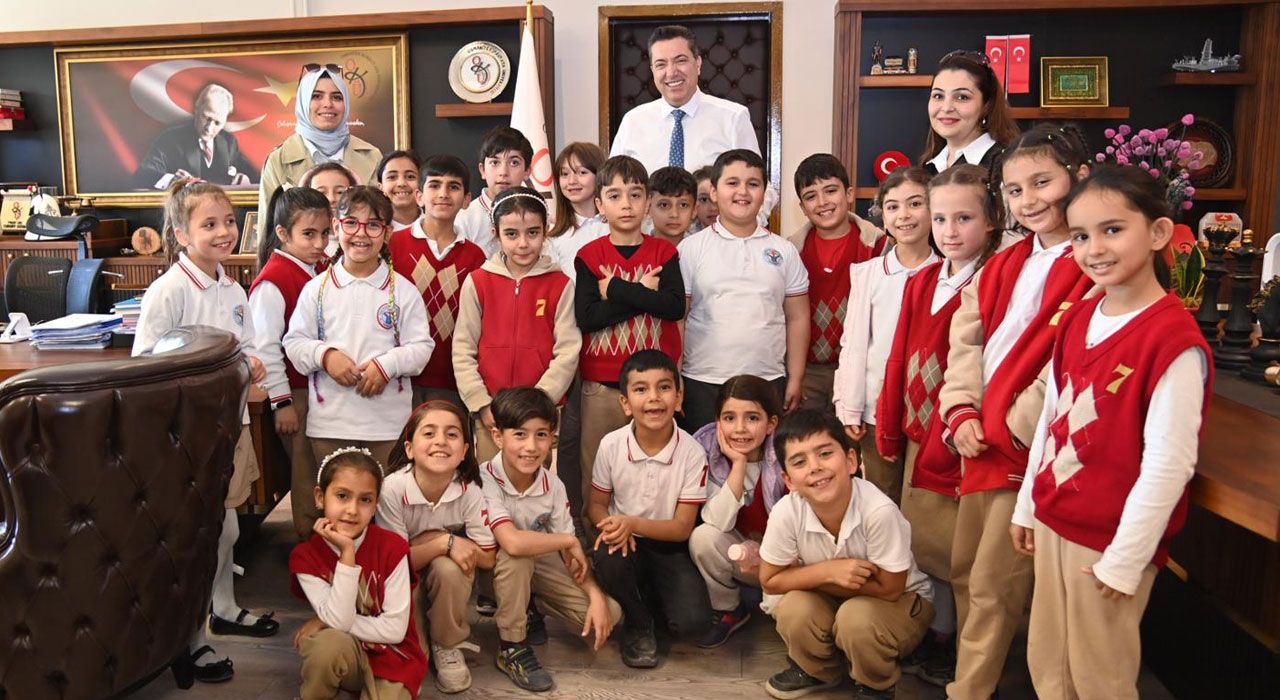 Minik Öğrencilerden Rektör Prof. Dr. Turgay Uzun’a Anlamlı Ziyaret