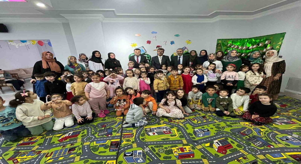 Minik yüreklerden Filistine anlamlı destek