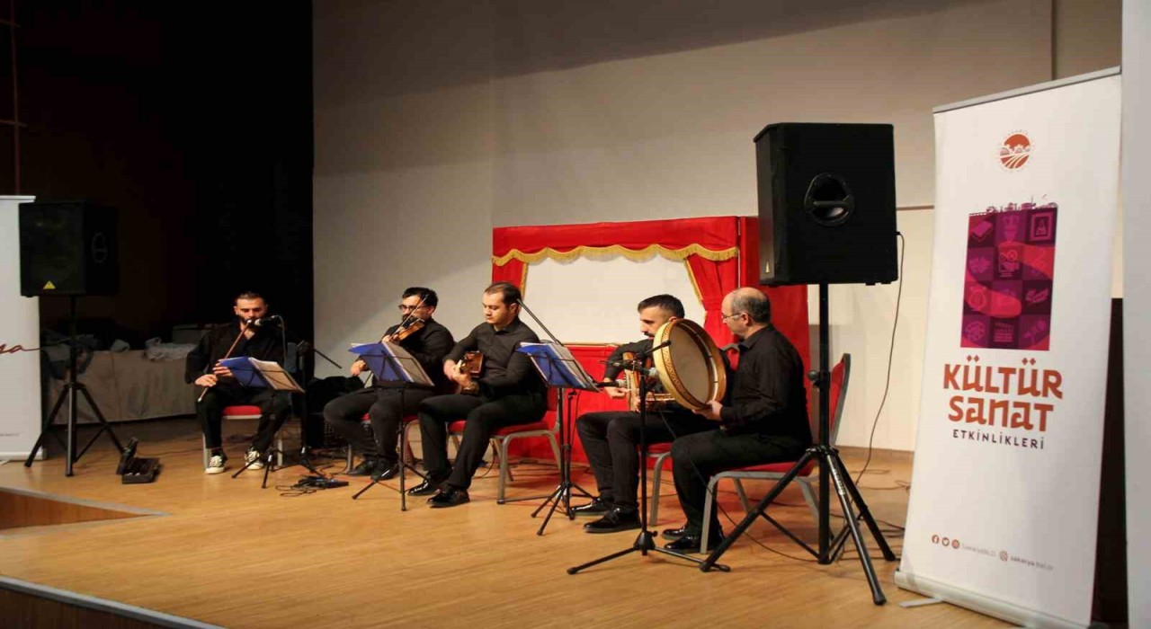 Minikler gölge oyunu ve konserle keyif dolu bir Ramazan akşamı yaşadı