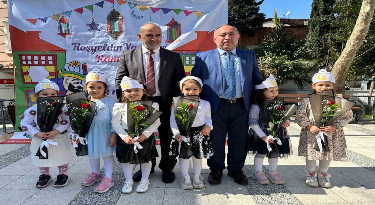 Miniklerin ilk tekne orucu heyecanı