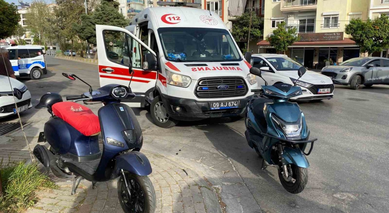 Motosikletler çarpıştı: 1 yaralı