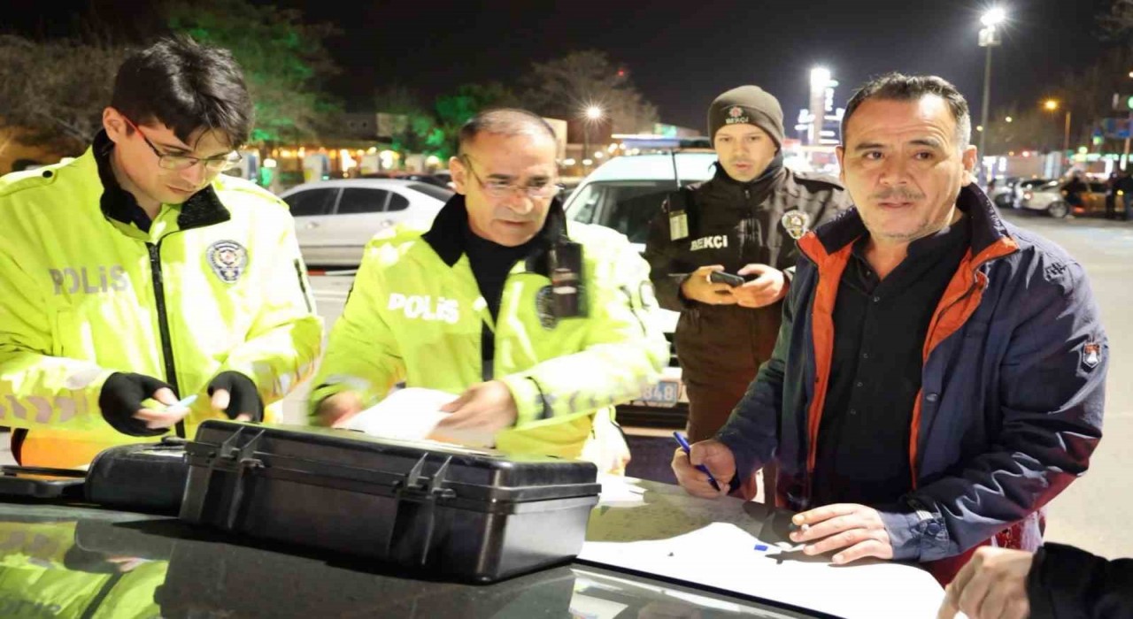 Muayenesiz araçta 2. kez alkollü ve ehliyetsiz yakalandı, Az saygın olsun dedi