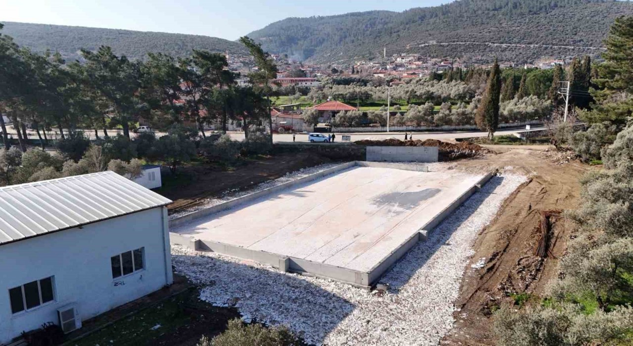 Muğla Büyükşehirden Bozüyüke Çim Hokeyi antrenman sahası