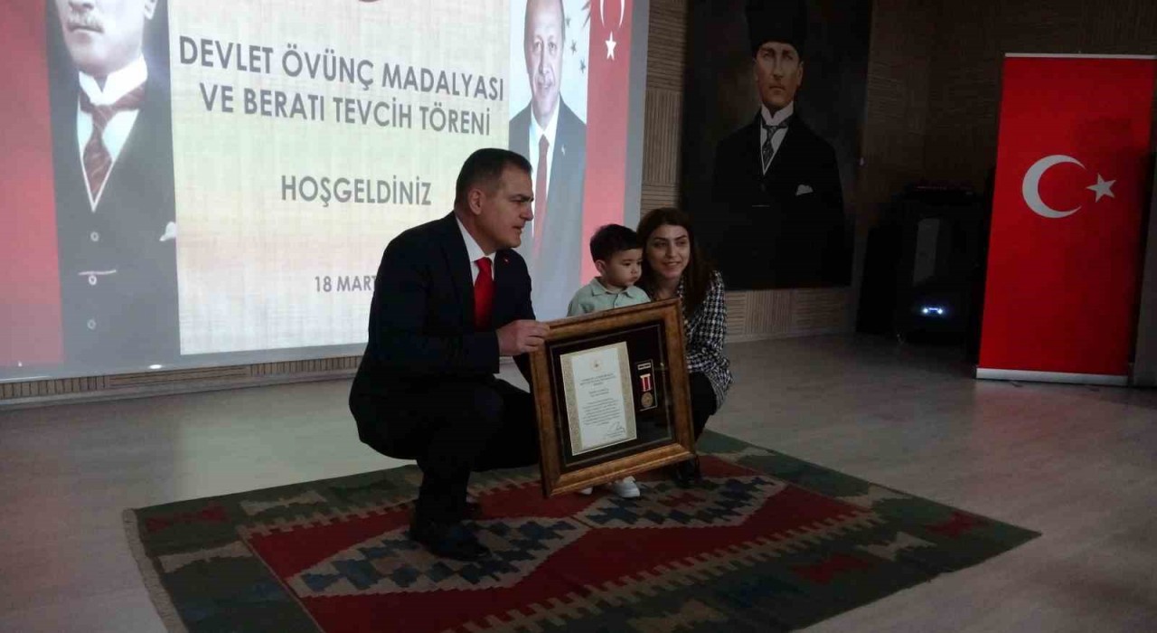 Muğlada Devlet Övünç Madalyaları Vali Akbıyık tarafından takdim edildi