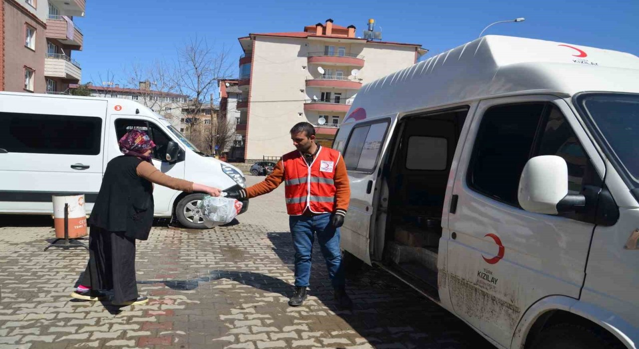 Muşta Türk Kızılay Aşevinden 72 bin kişiye sıcak yemek dağıtıldı