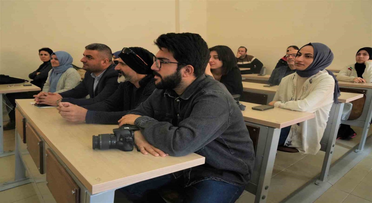 Muşun usta fotoğrafçısı öğrencilere fotoğrafçılığı anlattı