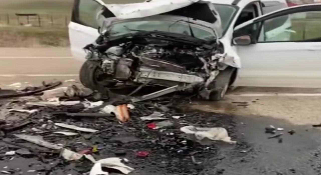 Muşun Varto ilçesinde trafik kazası: 5 yaralı