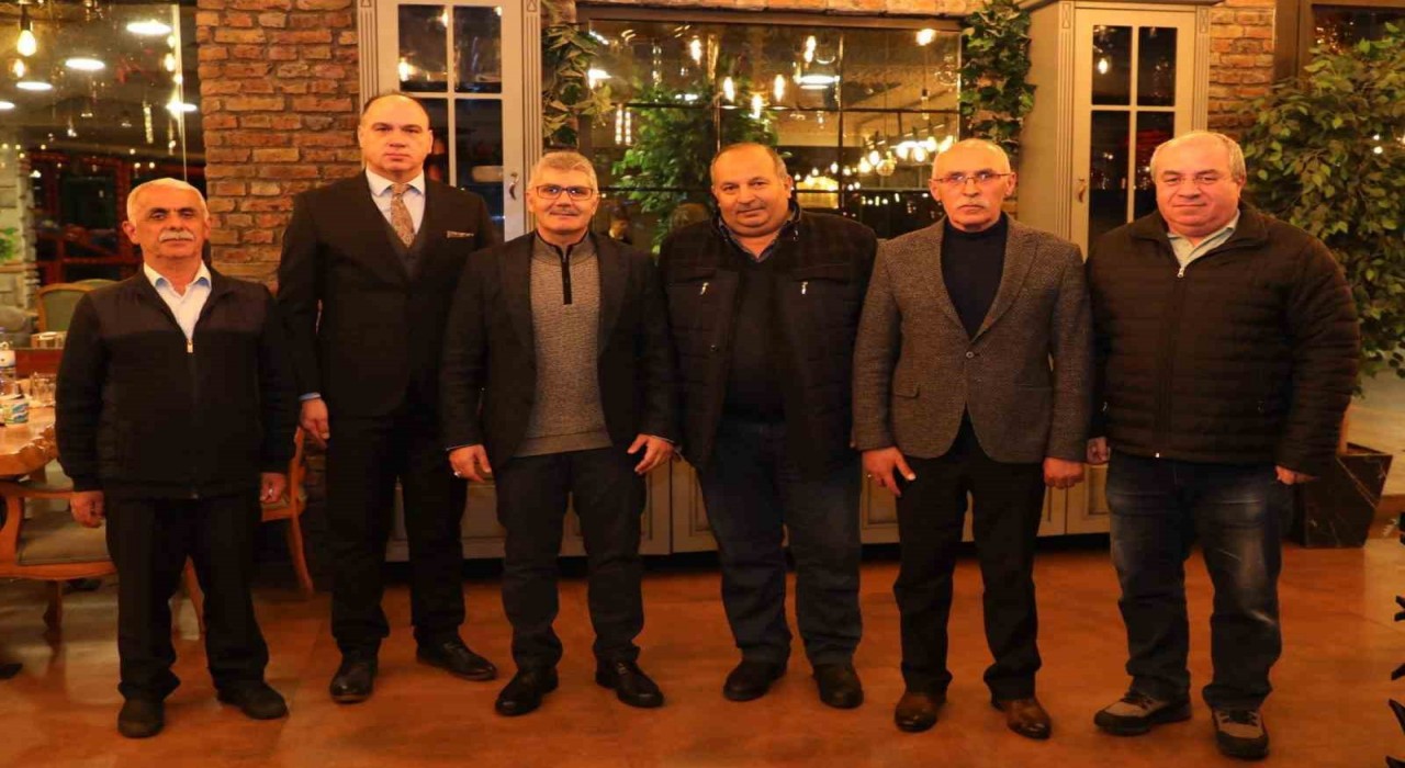 Niğde Valisi Cahit Çelik, emekli personellerle iftarda buluştu