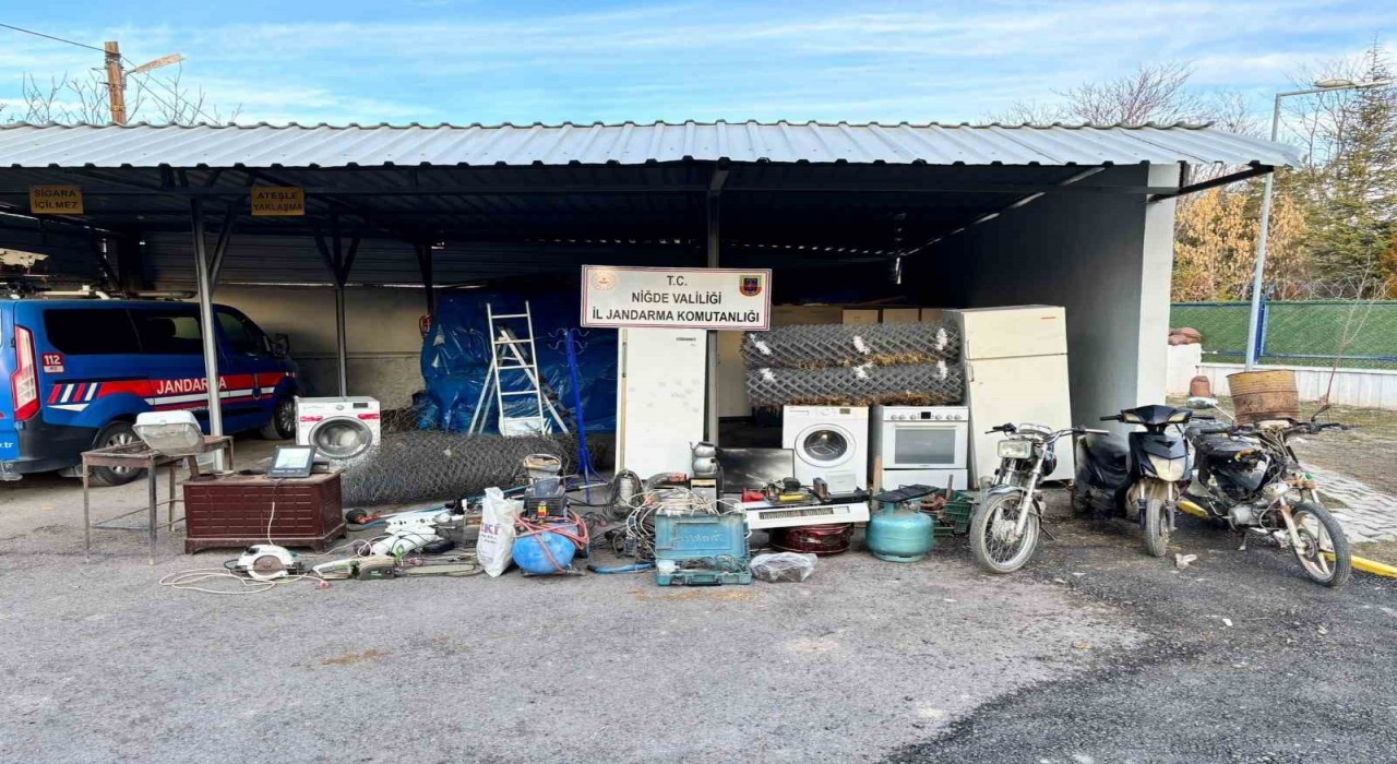 Niğdede jandarmadan suçlulara darbe: 155 kişi yakalandı