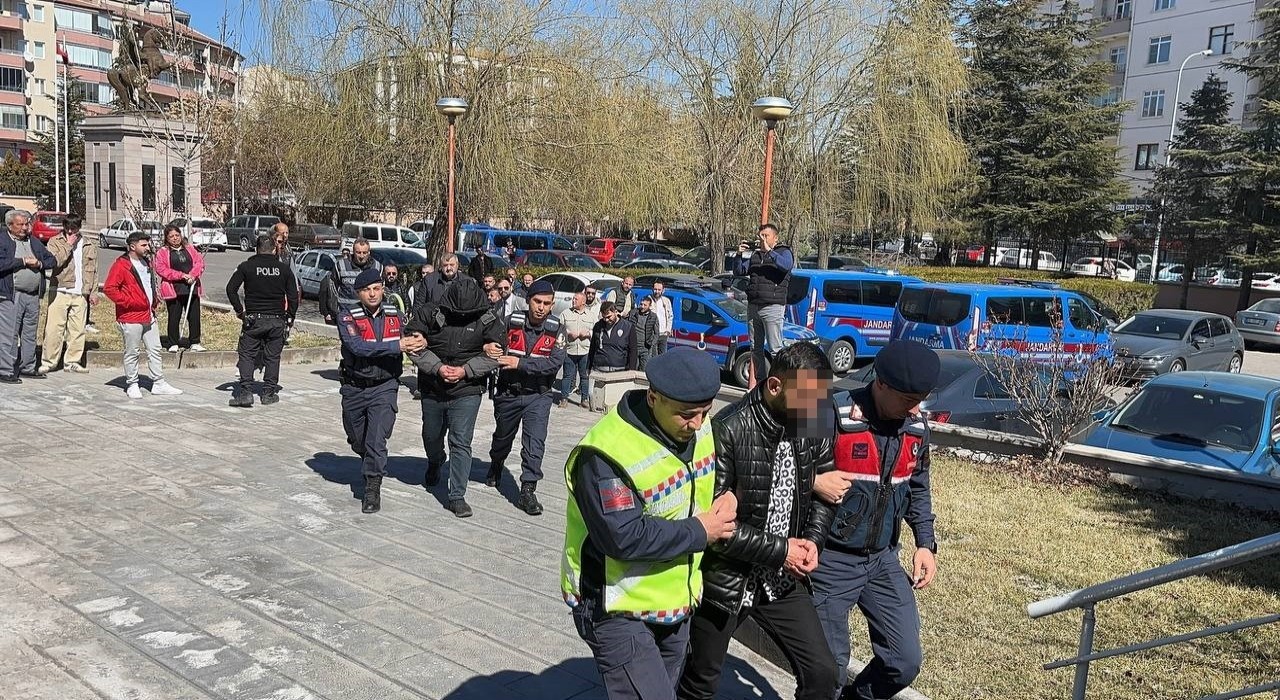 Niğdede mumyayı satmaya çalışan 6 şüpheli adliyede