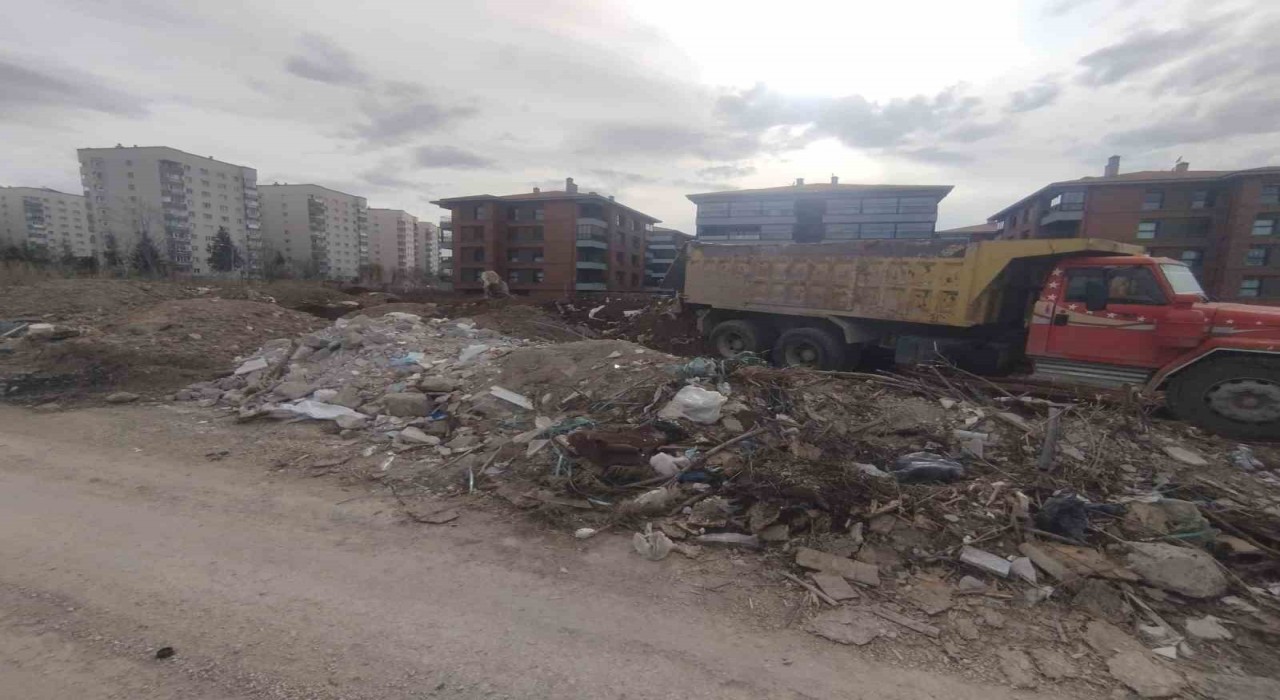Odunpazarı Belediyesi kaçak hafriyat dökümüne geçit vermiyor