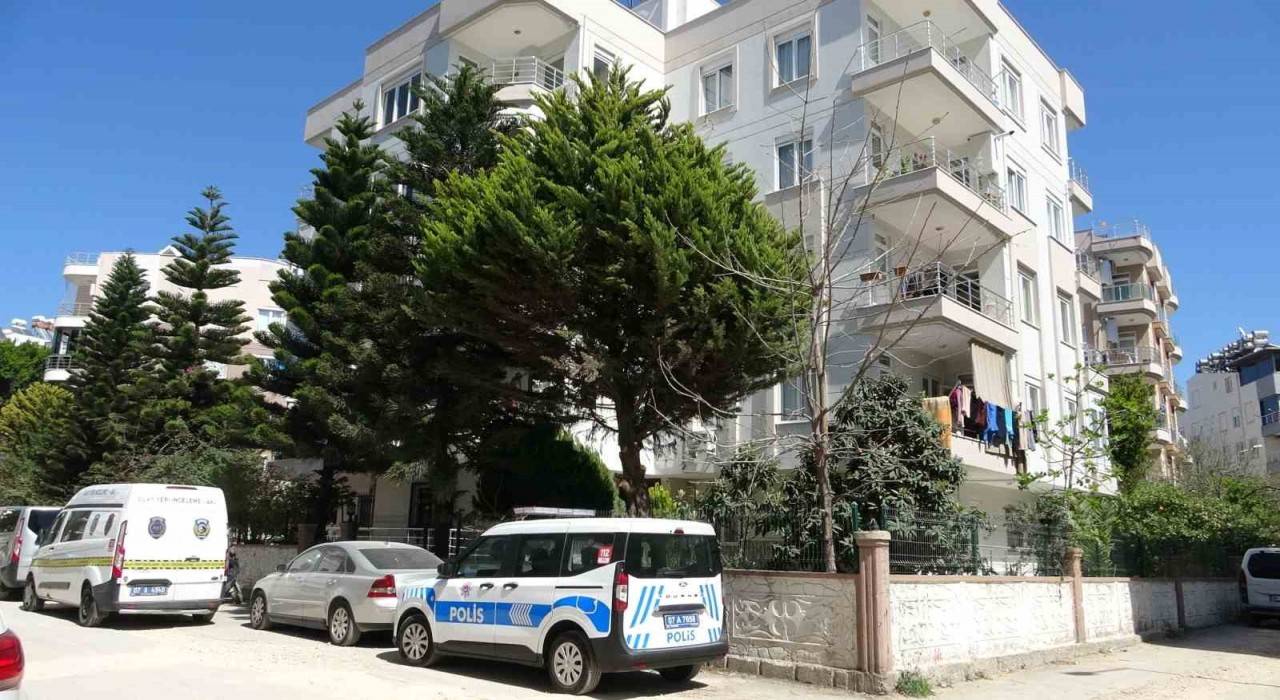Antalya’da emekli memur, oğlu tarafından öldürüldü