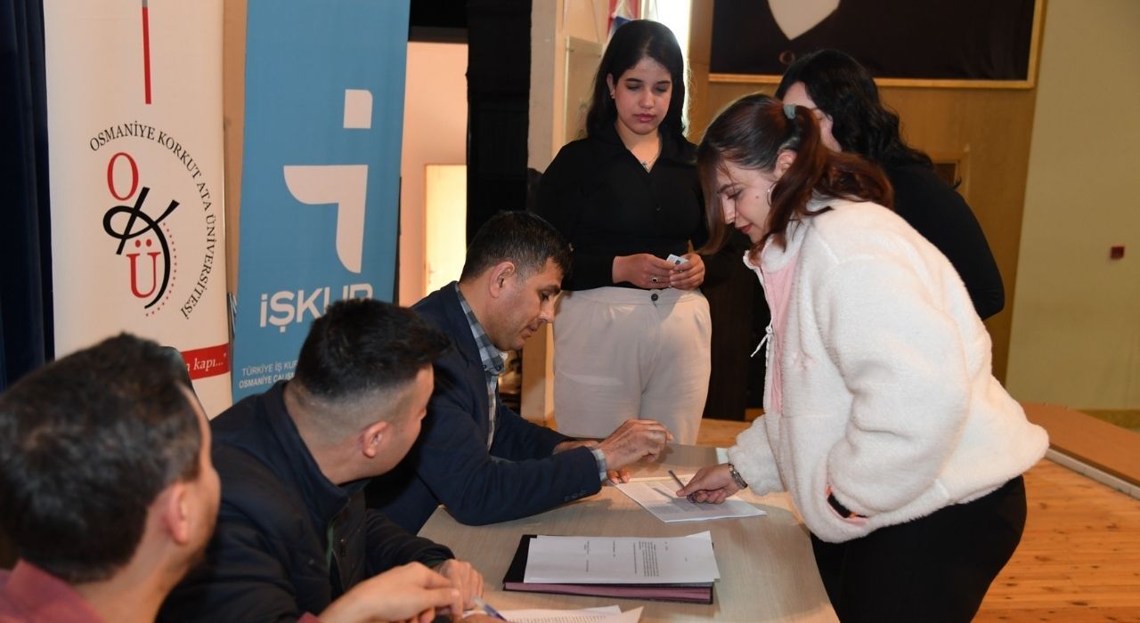 OKÜ ve İŞKUR İş Birliğiyle 410 Katılımcı İçin Taahhütname İmza Töreni Düzenlendi