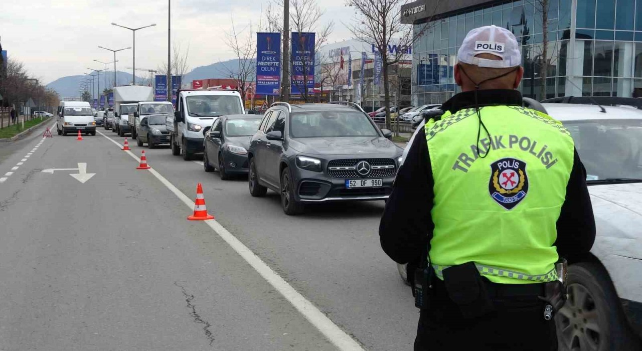 Orduda bir haftada 21 binden fazla araç ve sürücüsü denetlendi
