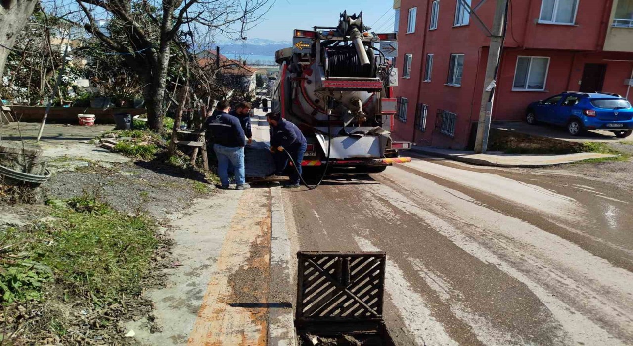 Orduda kanal ve yağmur suyu hatları temizleniyor