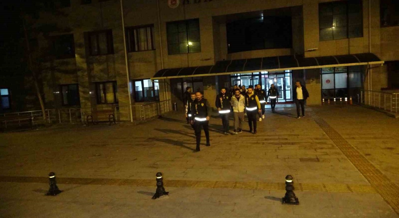 Ormanlık alanda 4 yıl önceki kesik baş cinayetinde gencin define kurbanı olduğu ortaya çıktı