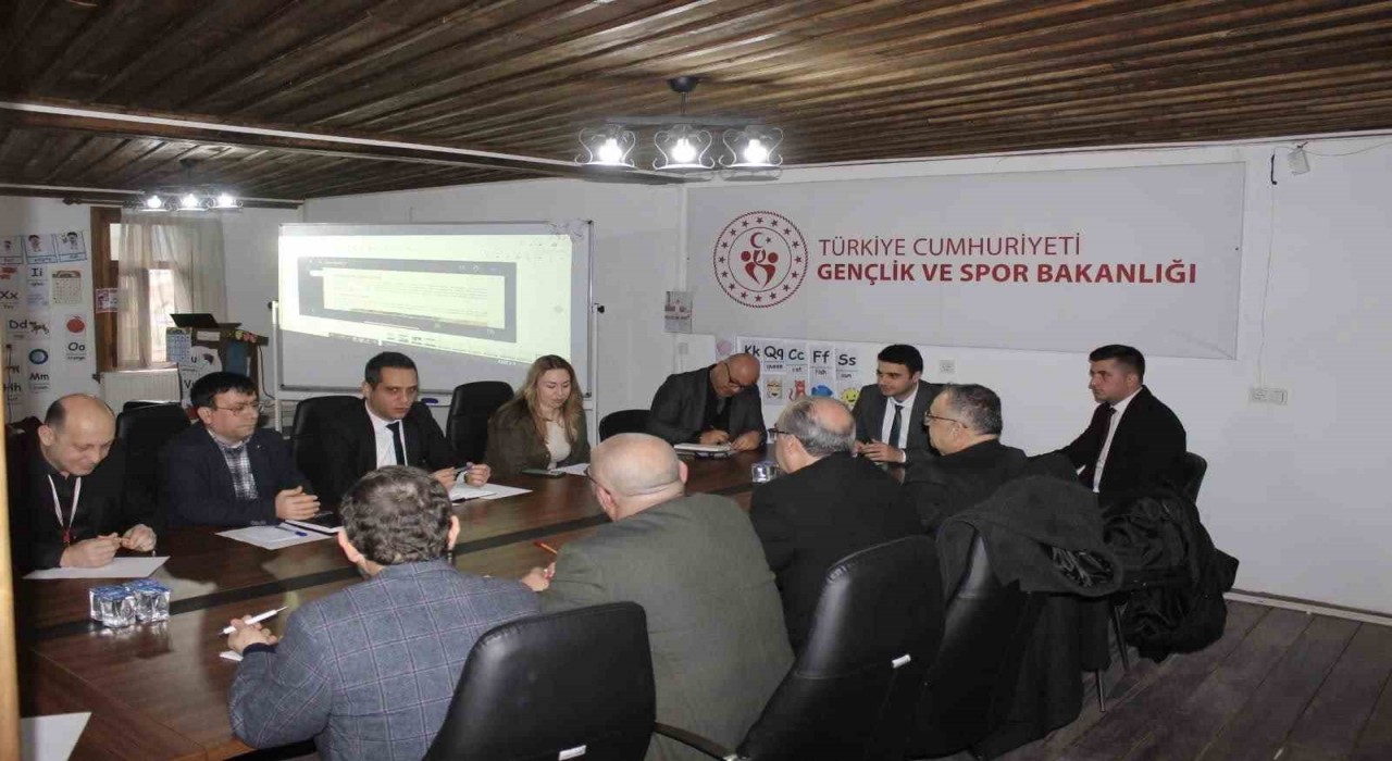 Osmanelinde gençlik çalışmaları değerlendirildi