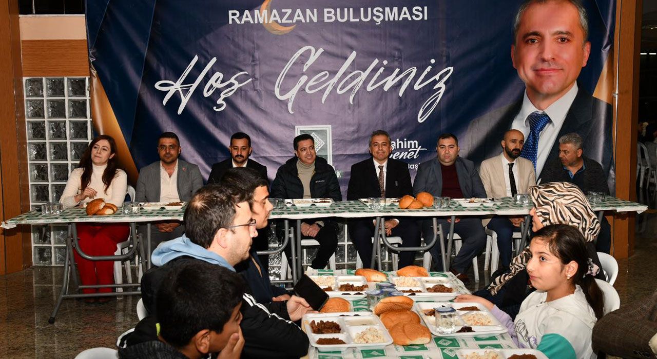 Osmaniye Belediyesi'nden Üniversite Öğrencilerine İftar Programı