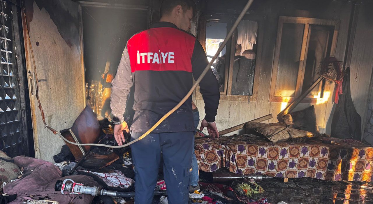 Osmaniye Düziçi’nde Konteyner Yangını Korkuttu
