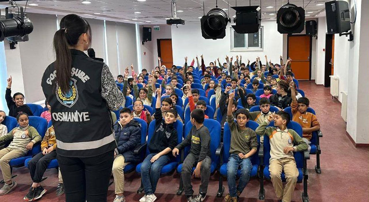 Osmaniye Emniyet Müdürlüğü’nden Öğrencilere Güvenlik Semineri