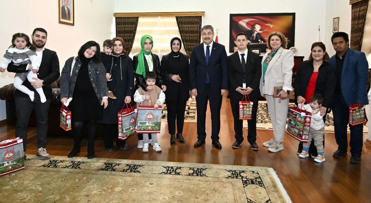 Osmaniye Valisi Dr. Erdinç Yılmaz, Down Sendromlu Çocuklarla Bir Araya Geldi