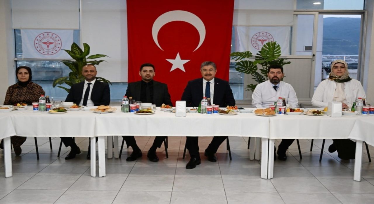 Osmaniye Valisi Dr. Erdinç Yılmaz, Sağlık Çalışanlarıyla İftar Programında Buluştu
