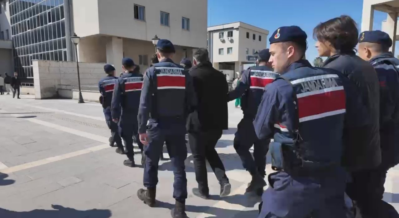 Osmaniye’de Dev Kaçakçılık Operasyonu: 20 Milyon TL’lik Araçlara El Konuldu