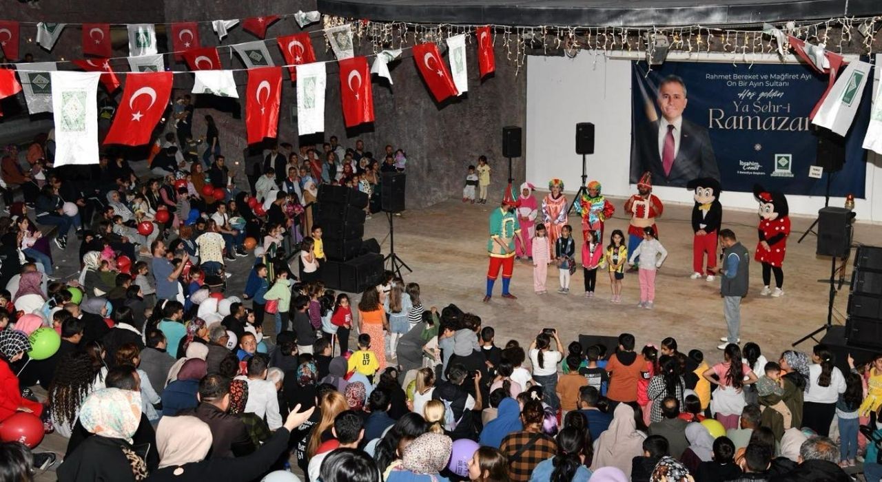Osmaniye’de Ramazan Etkinlikleri Çocuklara Unutulmaz Bir Gece Yaşattı