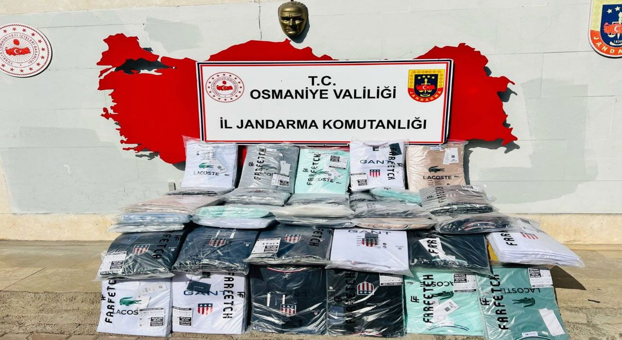 Osmaniye'de Sahte Marka Operasyonu: 1042 Adet Taklit Tişört Ele Geçirildi