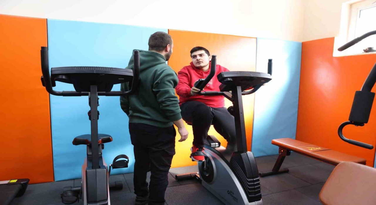 Otizmli Ardadan iyi haber: Eğitimlerine devam ediyor