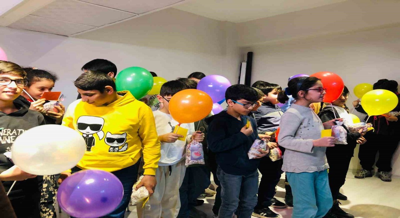 Özel gereksinimli çocuklara Arafalık sürprizi