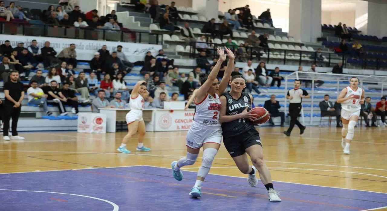 Play- Offu garantileyen Turgutlu Belediyesi yine galip