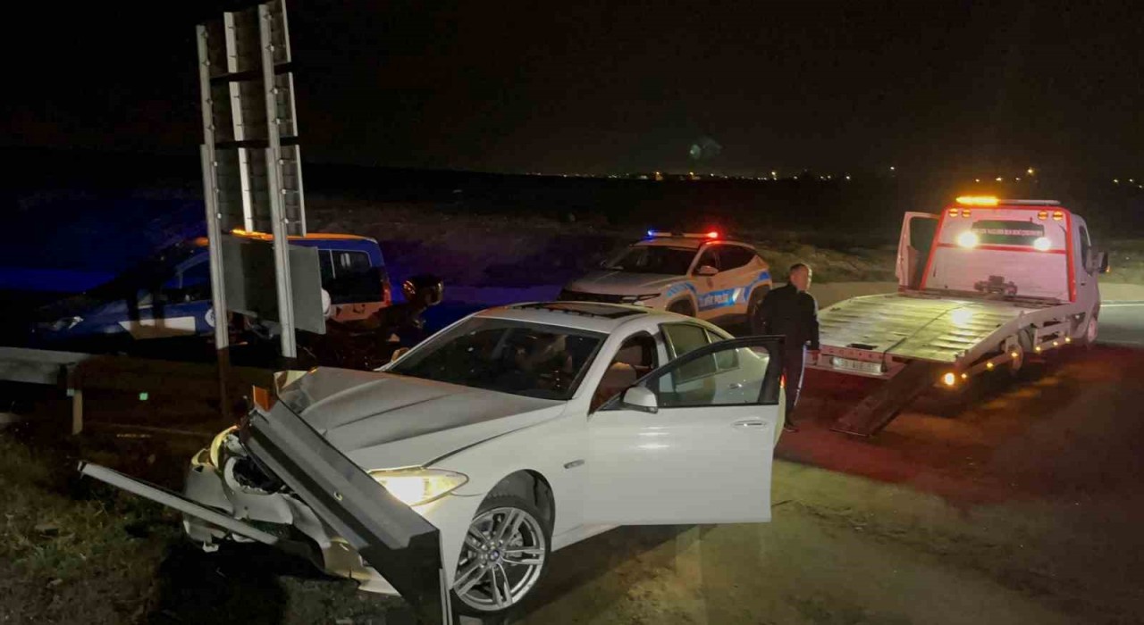 Polisten kaçarken kaza yaptı, paylaşımı dikkat çekti: Alkollüyken araç kullanmayın, polisten kaçmayın