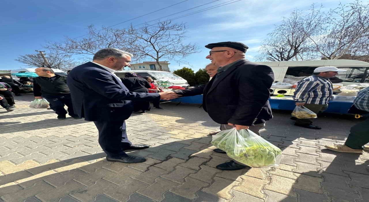 Pursaklar Belediyesi zabıta ekiplerinden Ramazanda pazarlarda denetim