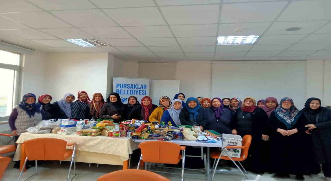 Pursakların hanımlarından ihtiyaç sahiplerine Ramazan yardımı