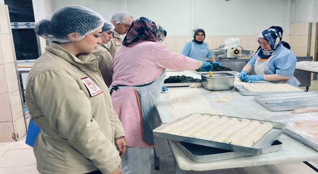 Ramazan ayında 126 bin işletmeye 220 milyon lira para cezası kesildi