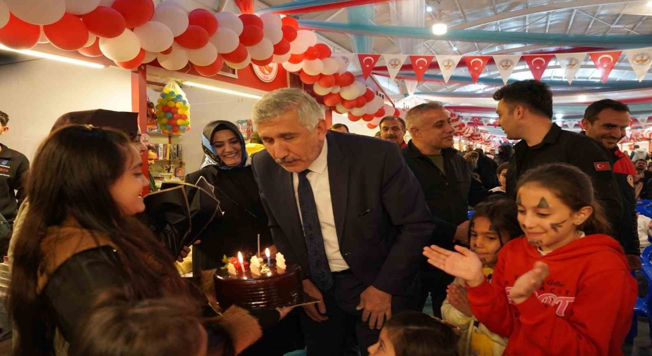Ramazan Çarşısındaki etkinlikler büyük ilgi görüyor