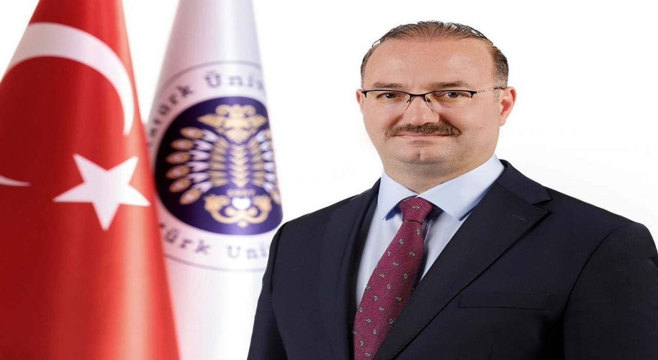 Rektör Müftüoğlu; Erzurumun düşman işgalinden kurtuluşunun ve İstiklal Marşının kabulünün yıl dönümü kutlu olsun