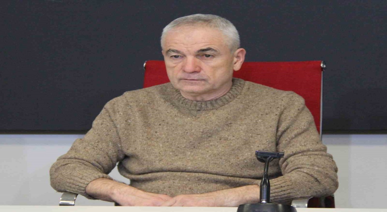 Rıza Çalımbay: Amacımız takımımızı ligde tutmak