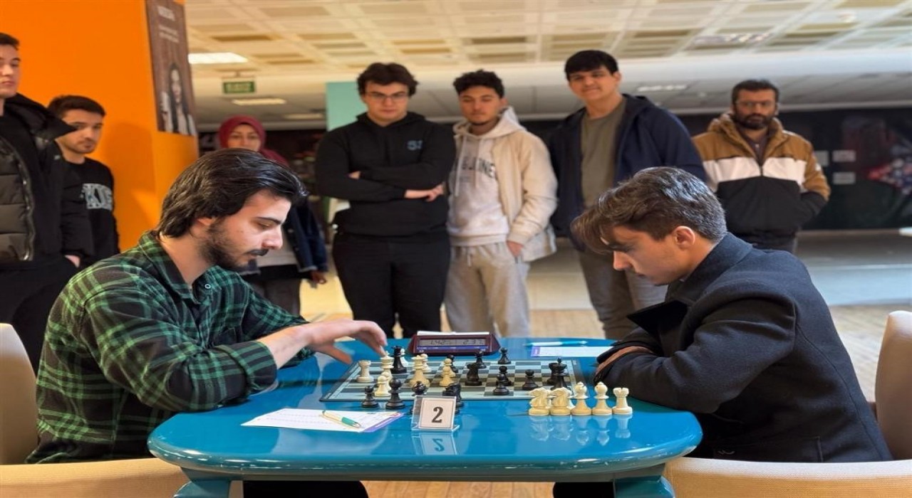 Rizede satranç turnuvası