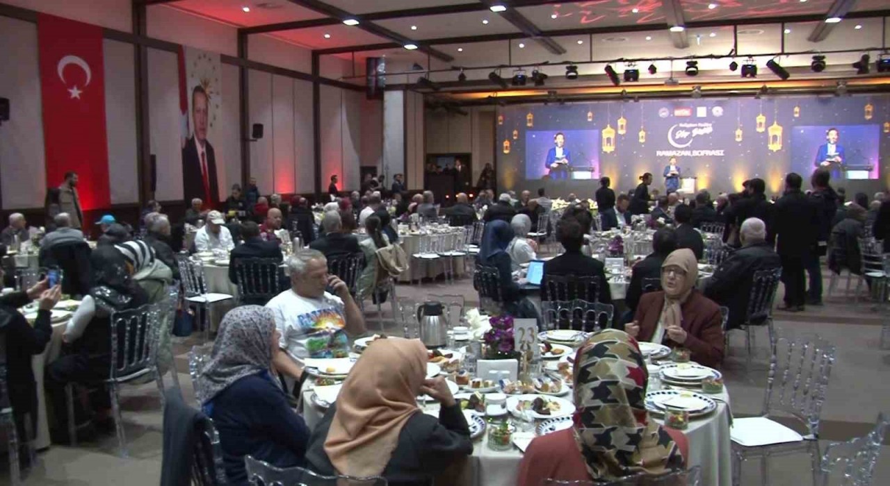 RTÜKten Darülaceze Sosyal Yaşam Şehrinde yaşayan vatandaşlar için iftar