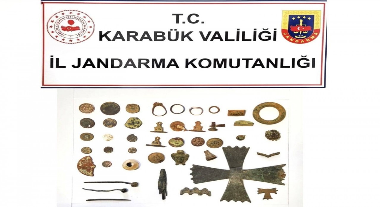 Safranboluda araçta 43 parça tarihi eser ele geçirildi