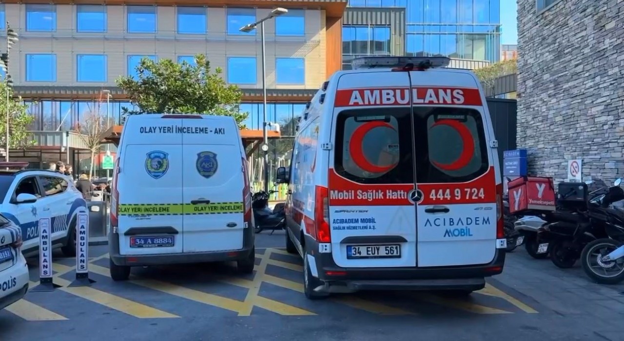 Sağ olarak bulunan Ece Gürelin kıyafetleri incelenmek üzere emniyete götürüldü