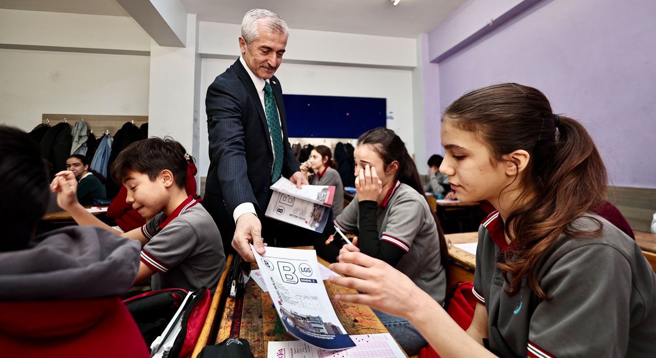 Şahinbey Belediyesi’nden Öğrencilere Deneme Sınavı Desteği