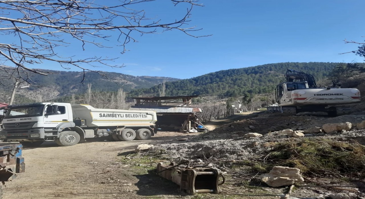 Saimbeylide yol bakım ve genişletme çalışmaları