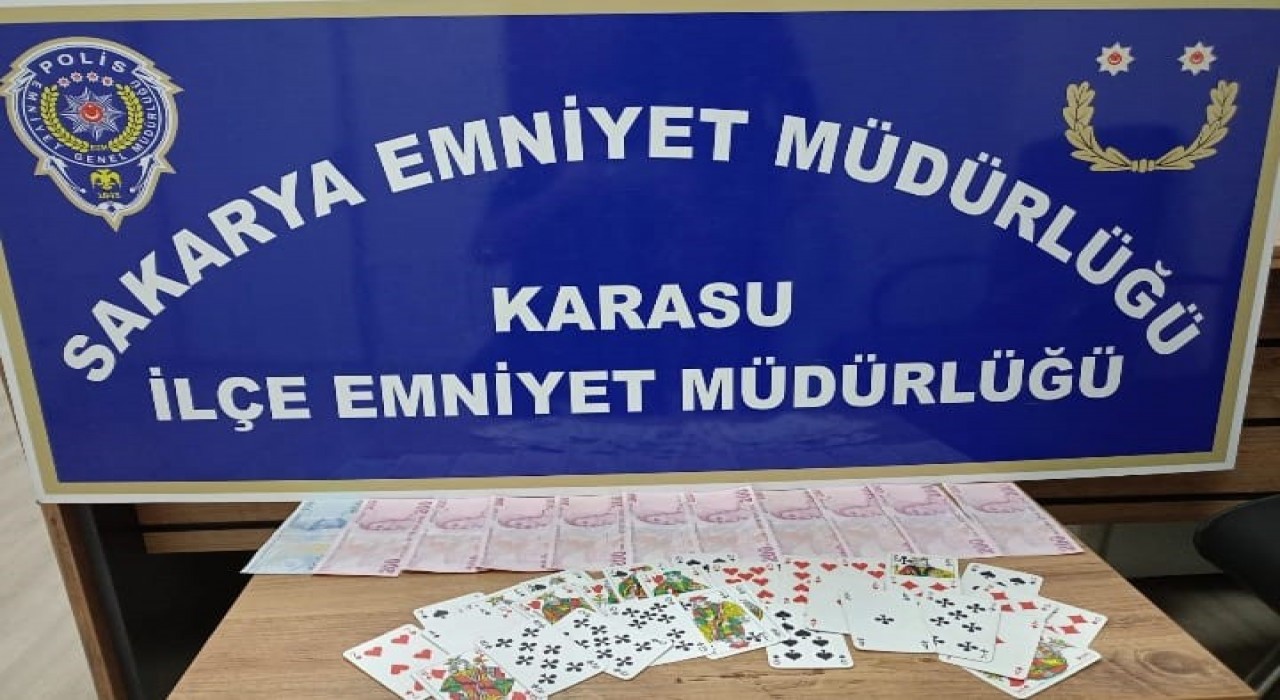 Sakaryada iki kahvehaneye kumar baskını: 9 kişi hakkında adli ve idari işlem başlatıldı